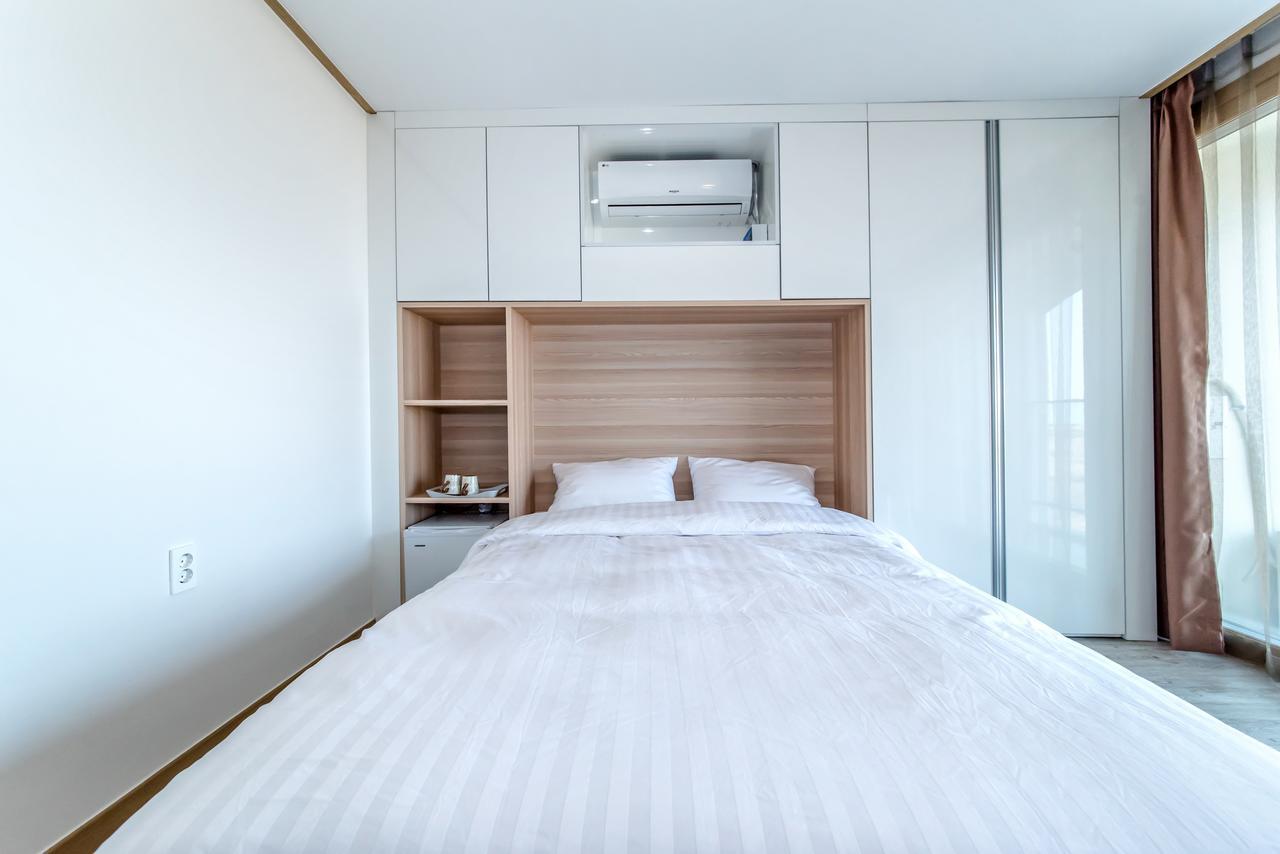 Go To Bed Resort Seogwipo-stad Buitenkant foto