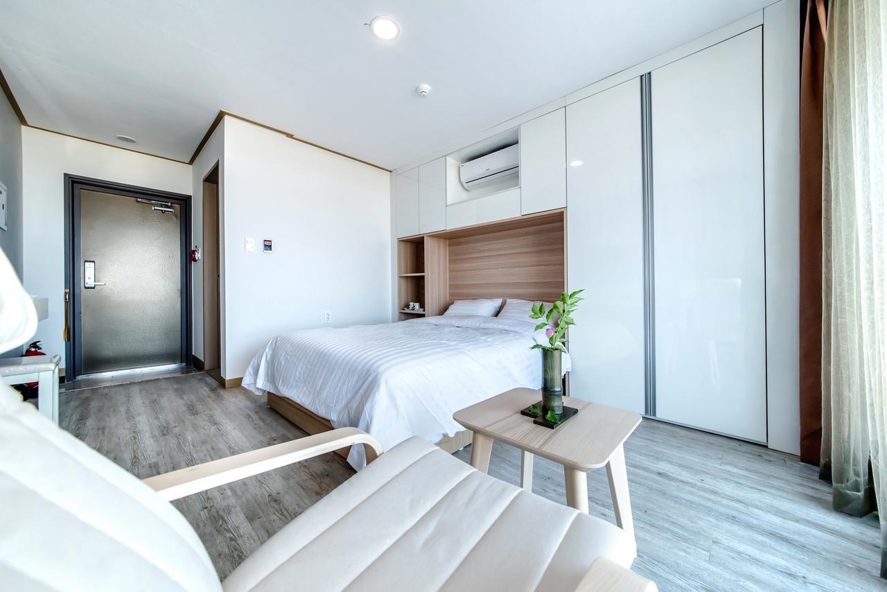Go To Bed Resort Seogwipo-stad Buitenkant foto