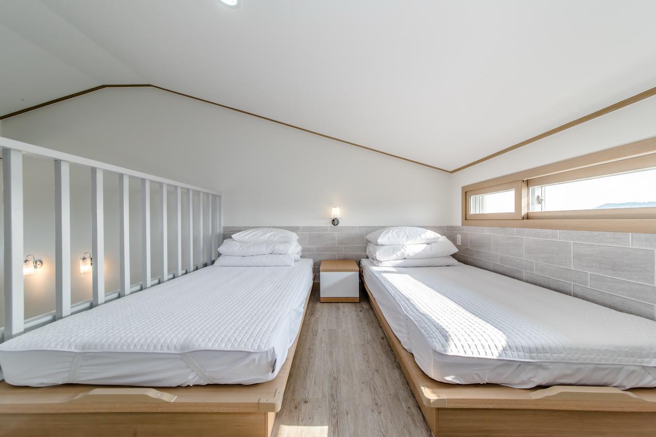 Go To Bed Resort Seogwipo-stad Buitenkant foto