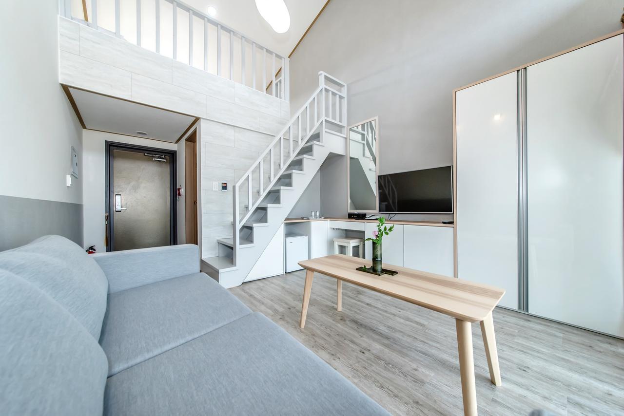 Go To Bed Resort Seogwipo-stad Buitenkant foto