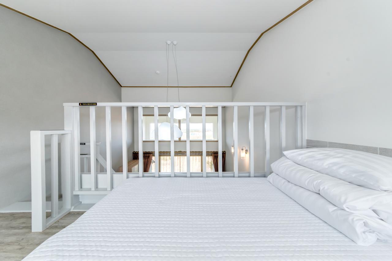 Go To Bed Resort Seogwipo-stad Buitenkant foto