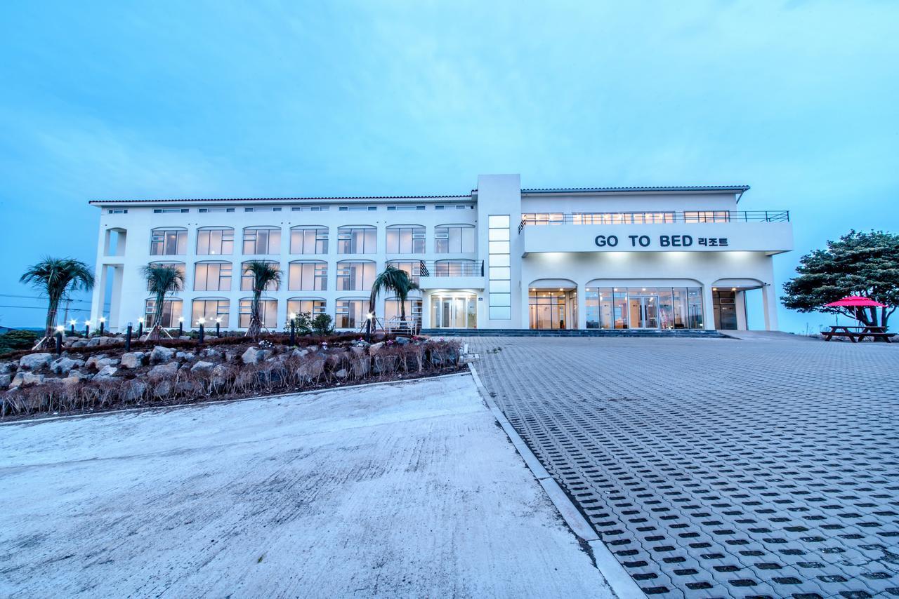 Go To Bed Resort Seogwipo-stad Buitenkant foto